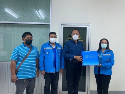 ไฟล์แนบ การประปาส่วนภูมิภาคสาขาไชยา ลงพื้นที่ พบปะพูดคุยกับผู้ใช้น้ำรายใหญ่ ภายใต้กิจกรรมมุ่งมั่นเพื่อปวงชน เติมใจให้กัน ในพื้นที่ อำเภอ ท่าชนะ จำนวน 4 ราย พร้อมมอบของที่ระลึกสวัสดีปีใหม่