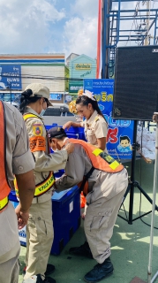 ไฟล์แนบ การประปาส่วนภูมิภาคสาขาชุมพร ร่วมสนับสนุนน้ำดื่มบรรจุขวดตราสัญลักษณ์ กปภ. ในกิจกรรม รณรงค์การป้องกันและลดอุบัติเหตุทางถนนช่วงเทศกาลปีใหม่ พ.ศ. 2566 จังหวัดชุมพร