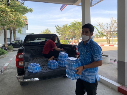 ไฟล์แนบ กปภ.สาขาพนมทวน ร่วมสนับสนุนน้ำดื่มเพื่อให้บริการประชาชนในช่วงวันหยุดยาวส่งท้ายปีเก่าต้องรับปีใหม่