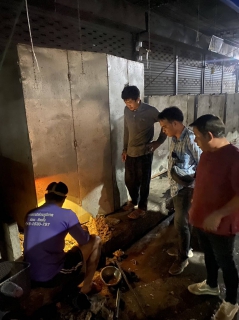 ไฟล์แนบ ผนึกกำลังทีมช่าง กปภ.สาขากำแพงเพชร ลุยซ่อมท่อกลางคืน 
