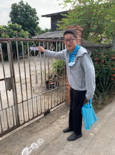 ไฟล์แนบ กปภ.สาขาบ้านโฮ่ง ลงพื้นที่ประชาสัมพันธ์ โครงการ ติดมิเตอร์ใหม่ ลดราคา การประปาฯ จัดให้" ลดภาระค่าใช้จ่ายในการติดตั้งประปาใหม่ 20% เป็นของขวัญต้อนรับปีใหม่ 2566 และรับลงทะเบียน PWA Line Official จ่ายค่าน้ำออนไลน์ ณ บ้านโฮ่งหลวง ม.2 อ.บ้านโฮ่ง จ.ลำพูน