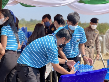 ไฟล์แนบ กปภ.ข.3 และ กปภ.สาขาสมุทรสงคราม ร่วมลงพื้นที่ต้อนรับรองนายกรัฐมนตรี (พลเอก ประวิตร วงษ์สุวรรณ) ในโอกาสลงพื้นที่ตรวจราชการติดตามการบริหารจัดการน้ำในพื้นที่จังหวัดสมุทรสงคราม พร้อมให้บริการน้ำดื่มแก่ผู้ร่วมงาน