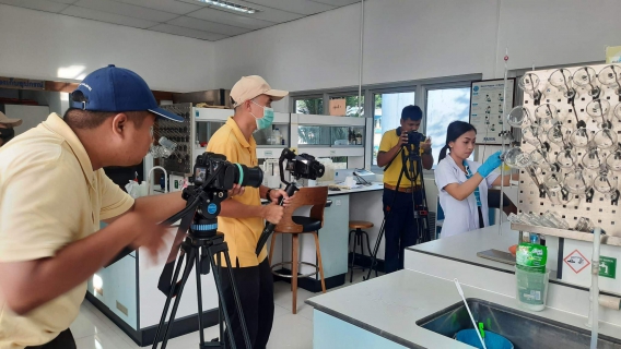 ไฟล์แนบ กปภ.สาขาภูเก็ต ร่วมถ่ายทำคลิปวีดีโอเพลง "รำวงมหาดไทยเพื่อคนไทย"