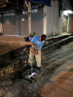 ไฟล์แนบ การประปาส่วนภูมิสาขาจันดี ลงพื้นที่เดินสำรวจหาท่อแตก-ท่อรั่ว
