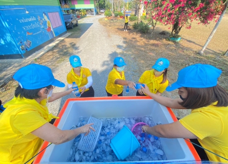 ไฟล์แนบ กปภ.สาขาขลุงเข้าร่วมกิจกรรมจิตอาสาพัฒนาโรงเรียนและสถานศึกษา ปรับภูมิทัศน์ ทำความสะอาดและจัดเก็บขยะ เนื่องในวันพ่อขุมรามคำแหงมหาราช