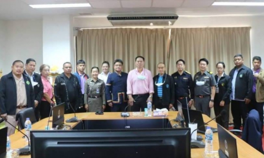 ไฟล์แนบ กปภ.สาขาเวียงเชียงของ ในฐานะผู้ให้บริการน้ำประปาสะอาด ตามกฎอนามัยระหว่างประเทศ (IHR : International Health Regulations) ร่วมประชุมคณะทำงานพัฒนาสมรรถนะช่องทางเข้า-ออกระหว่างประเทศด่านสะพานมิตรภาพไทย-ลาว แห่งที่ ๔ เชียงของ อำเภอเชียงของ จังหวัดเชียงราย 