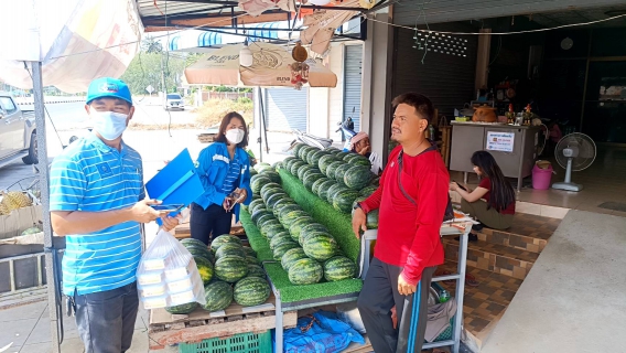 ไฟล์แนบ การประปาส่วนภูมิภาคสาขากาญจนดิษฐ์ จัดโครงการเติมใจให้กัน ณ ตลาดบ้านกรูด ตำบลกรูด อำเภอกาญจนดิษฐ์ จังหวัดสุราษฎร์ธานี 