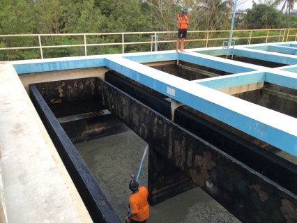 ไฟล์แนบ การประปาส่วนภูมิภาคสาขาประจวบคีรีขันธ์ ดำเนินการล้างถังตกตะกอนโรงกรองขนาด 400 ลบม./ชม. ฝั่งตะวันตก และโรงกรองขนาด 200 ลบม./ชม.