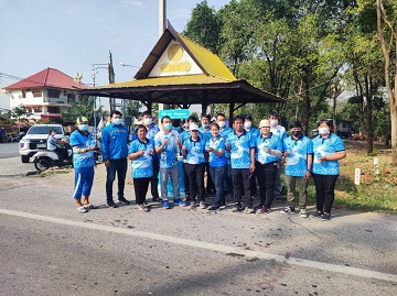 ไฟล์แนบ การประปาส่วนภูมิภาคสาขาพยุหะคีรี ร่วมกิจกรรมแจกน้ำดื่มในงานวิ่งธงเฉลิมฉลองกีฬาเยาวชนแห่งชาติ และกีฬาอาวุโสแห่งชาติ อำเภอพยุหะคีรี "นครสวรรค์เกมส์"