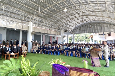 ไฟล์แนบ กปภ.สาขาขลุง ร่วมให้การต้อนรับ พลเอก ประยุทธ จันทร์โอชา นายกรัฐมนตรี และคณะ ในโอกาสตรวจราชการในพื้นที่จังหวัดจันทบุรี พร้อมสนับสนุนน้ำดื่มตราสัญลักษณ์ กปภ. ให้บริการประชาชน