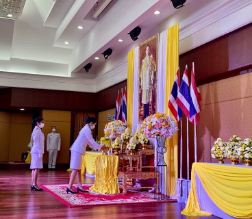 ไฟล์แนบ กปภ.สาขากระบี่ ร่วมพิธีวางพานพุ่มดอกไม้ถวายราชสักการะน้อมรำลึกในพระมหากรุณาธิคุณในหลวง ร.9 เนื่องในวัน วันมาตรฐานฝีมือแรงงานแห่งชาติ ประจำปี 2566