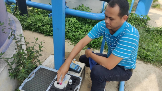ไฟล์แนบ กปภ.สาขาภูเก็ต เก็บตัวอย่างน้ำประปาอย่างสม่ำเสมอเพื่อตรวจสอบคุณภาพน้ำให้ได้ตามมาตรฐานของ กปภ.