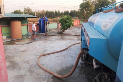 ไฟล์แนบ กปภ.ข.6 สนับสนุนรถบรรทุกน้ำและรถประชาสัมพันธ์สถานการณ์น้ำไหลอ่อน-ไม่ไหล พื้นที่ กปภ.สาขาบ้านไผ่
