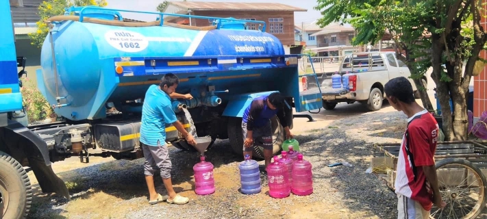 ไฟล์แนบ กปภ.ข.6 สนับสนุนรถบรรทุกน้ำและรถประชาสัมพันธ์สถานการณ์น้ำไหลอ่อน-ไม่ไหล พื้นที่ กปภ.สาขาบ้านไผ่