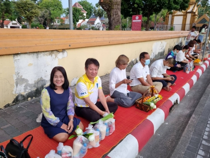 ไฟล์แนบ กปภ.สาขานครศรีธรรมราช  ร่วมโครงการตักบาตรวันอาทิตย์ 