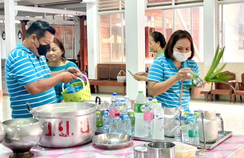 ไฟล์แนบ กปภ.สาขาขลุง เข้าร่วมกิจกรรมเข้าวัดทำบุญวันธรรมสวนะ (วันพระ) ณ วัดวันยาวบน ตำบลขลุง อำเภอขลุง จังหวัดจันทบุรี