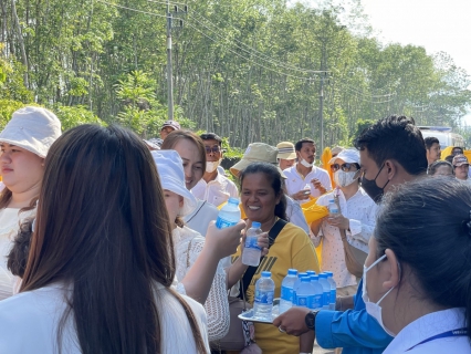 ไฟล์แนบ การประปาส่วนภูมิภาคสาขาจันดี ลงพื้นที่ร่วมกิจกรรมแห่ผ้าห่มเจดีย์พระธาตุน้อย บูชาพ่อท่านคล้ายวาจาสิทธิ์วัดธาตุน้อย ประจำปี 2566