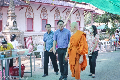 ไฟล์แนบ สาขาบ้านฉาง สัมพันธ์วัดและชุมชน ถวายน้ำดื่ม โครงการบรรพชาสามเณรภาคฤดูร้อน 