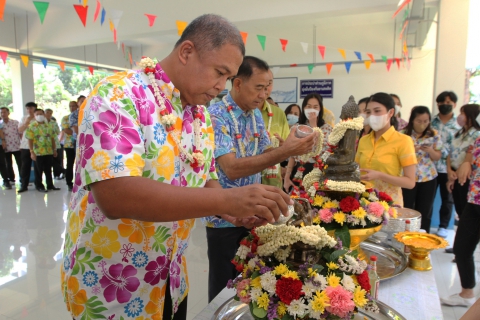 ไฟล์แนบ กปภ.เขต ๑ สืบสานประเพณีไทยจัดพิธีสรงน้ำพระพุทธรูปและรดน้ำดำหัวผู้ใหญ่ เนื่องในวันสงกรานต์ ๒๕๖๖ 