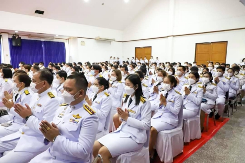 ไฟล์แนบ กปภ.สาขารังสิต(พ) เข้าร่วมพิธีวางพุ่มดอกไม้และถวายราชสักการะ เนื่องในวันพระบาทสมเด็จพระพุทธยอดฟ้าจุฬาโลกมหาราช และวันที่ระลึกมหาจักรีบรมราชวงศ์ 