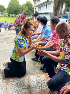 ไฟล์แนบ กปภ.สาขาพนมทวน ร่วมสืบสานประเพณีไทย จัดกิจกรรมสรงน้ำพระและพระแม่ธรณีฯ พร้อมรดน้ำดำหัวผู้ใหญ่ เพื่อขอขมา และขอพร เนื่องในวันสงกรานต์