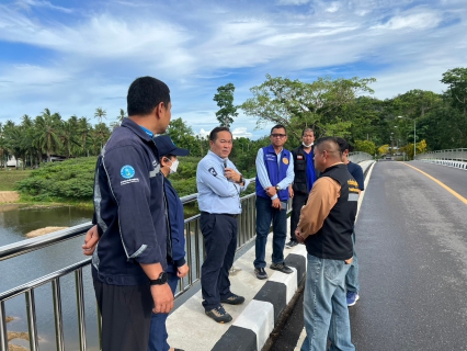 ไฟล์แนบ สำนักงานทรัพยากรน้ำแห่งชาติภาค 2 พร้อมคณะทำงาน , กปภ.สาขาบางสะพาน , กรมชลประทาน จ.ประจวบคีรีขันธ์ ,งานแหล่งน้ำ กปภ.ข.3 ,ปลัดอำเภอบางสะพาน และ อบต.ช้างแรก ร่วมลงพื้นที่ตรวจสอบแหล่งน้ำดิบและสถานีผลิตน้ำของ กปภ.สาขาบางสะพาน ในสถานการณ์ภัยแล้ง