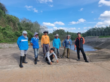 ไฟล์แนบ กปภ.สาขาบางสะพาน ร่วมกับ ศูนย์ป้องกันและบรรเทาสาธารณภัย เขต 4 ประจวบคีรีขันธ์ และ เขต 2 สุพรรณบุรี  ติดตั้งเครื่องสูบน้ำระยะไกลและโรยสายอ่อนสูบทอยน้ำดิบ คลองช้างแรก แก้ไขปัญหาภัยแล้ง