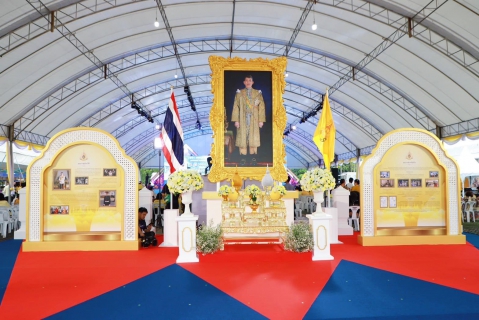 ไฟล์แนบ กปภ.สาขาสุราษฎร์ธานี(พ) ร่วมพิธีเปิดงานมหกรรมวัฒนธรรมแห่งชาติ วิถีถิ่น วิถีไทย ภาคใต้ "สานศิลป์ แดนดินใต้ เทิดไท้องค์ราชัน" เนื่องในโอกาสวันเฉลิมพระชนมพรรษา 28 กรกฎาคม 2566