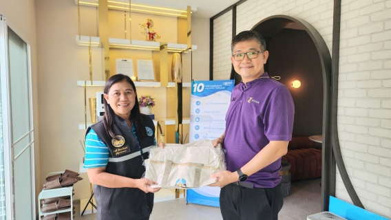 ไฟล์แนบ กปภ.สาขาอ้อมน้อย และกองระบบจำหน่าย กปภ.ข.3 เข้ามอบป้ายโครงการส่งเสริมสนับสนุนการใช้อุปกรณ์ประหยัดน้ำ ให้กับโครงการ EZZEN (ปิ่นเกล้า ศาลายา) และโครงการกรีนเฮ้าส์ทาวน์โฮม ไร่ขิง 32