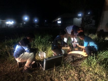 ไฟล์แนบ การประปาส่วนภูมิภาคสาขาหลังสวน ลงพื้นที่ทำ Step Test พร้อมเดินสำรวจหาท่อแตกรั่ว 