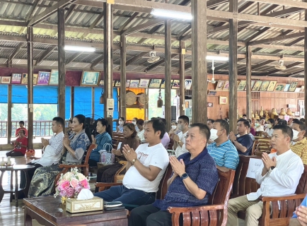 ไฟล์แนบ กปภ.สาขาขลุง เข้าร่วมกิจกรรมเข้าวัดทำบุญวันธรรมสวนะ (วันพระ) ณ วัดตรอกนองบน ตำบลตรอกนอง อำเภอขลุง จังหวัดจันทบุรี