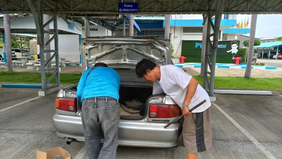 ไฟล์แนบ พนักงาน กปภ.สาขาอ้อมน้อย ช่วยเหลือลูกค้ายางรั่ว สร้างความประทับใจ