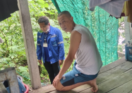 ไฟล์แนบ มิสเตอร์ประปากำแพงเพชร ลงพื้นที่ตรวจสอบค่าน้ำสูงพร้อมให้คำแนะนำ