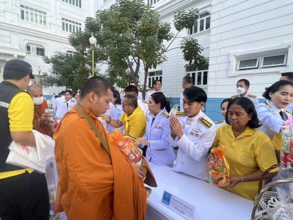 ไฟล์แนบ กปภ.สาขาภูเก็ต ร่วมพิธีทำบุญตักบาตรถวายพระราชกุศล และพิธีวางพวงมาลา เนื่องในวันนวมินทรมหาราช