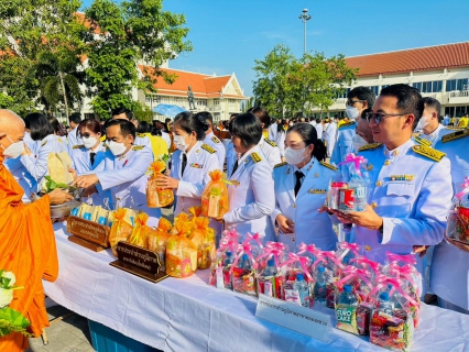 ไฟล์แนบ กปภ.สาขารังสิต(พ) ร่วมพิธีทำบุญตักบาตรถวายพระราชกุศล และวางพวงมาลาเนื่องในวันนวมินทรมหาราช 13 ตุลาคม 2566 เพื่อน้อมรำลึกถึงพระมหากรุณาธิคุณในพระบาทสมเด็จพระบรมชนกาธิเบศร มหาภูมิพลอดุลยเดชมหาราช บรมนาถบพิตร