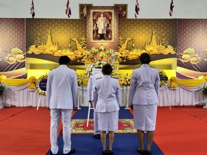 ไฟล์แนบ การประปาส่วนภูมิภาคสาขากาญจนดิษฐ์ ร่วมพิธีวางพวงมาลาเพื่อน้อมรำลึก ในพระมหากรุณาธิคุณ พระบาทสมเด็จพระบรมชนกาธิเบศรมหาภูมิพลอดุลยเดชมหาราชบรมนาถบพิตรเนื่องในวัน คล้ายวันสวรรคต