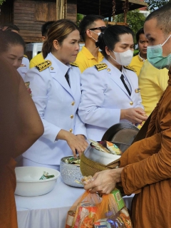 ไฟล์แนบ กปภ.สาขาขอนแก่น (พ.) เข้าร่วมกิจกรรมทำบุญตักบาตรและวางพวงมาลา ถวายเป็นพระราชกุศล เนื่องในวันนวมินทรมหาราช ๑๓ ตุลาคม