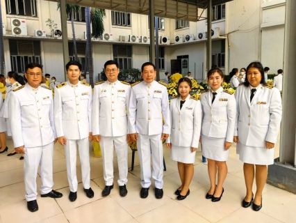 ไฟล์แนบ กปภ สาขาสมุทรสาคร ร่วมพิธีวางพวงมาลาและน้อมรำลึก เนื่องในวันนวมินทรมหาราช