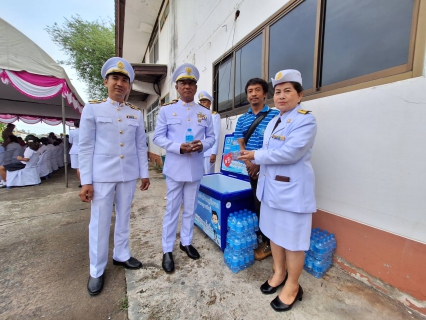 ไฟล์แนบ การประปาส่วนภูมิภาคสาขากาญจนดิษฐ์เข้าร่วมบริการน้ำดื่มบรรจุขวดในกิจกรรม วางพวงมาลาเพื่อน้อมรำลึก ในพระมหากรุณาธิคุณ เนื่องในวันคล้ายวันสวรรคต พระบาทสมเด็จพระจุลจอมเกล้าเจ้าอยู่หัว