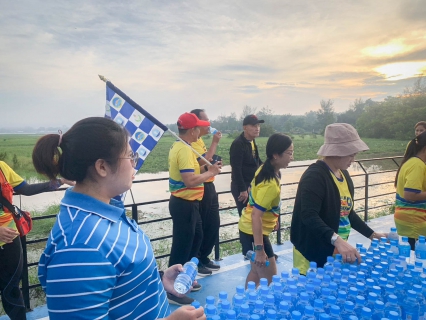 ไฟล์แนบ กปภ.สาขาตราด ร่วมสนับสนุนน้ำดื่มบรรจุขวดตราสัญลักษณ์ กปภ. และเข้าร่วมโครงการ แสงนำใจ ไทยทั้งชาติ เดิน วิ่ง ปั่น ป้องกันอัมพาต ครั้งที่ 9 เฉลิมพระเกียรติ จังหวัดตราด