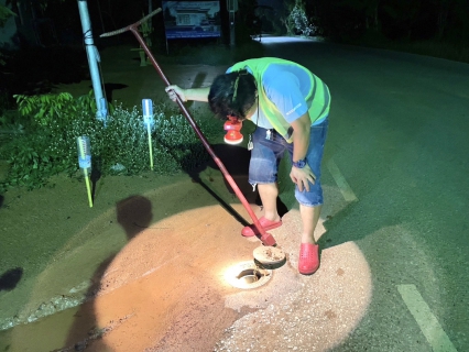 ไฟล์แนบ กปภ.สาขาขลุง เดินหน้าลดน้ำสูญเสีย ออกสำรวจหาท่อรั่วในพื้นที่ตามแผน (ทำ Step Test) ต่อเนื่อง ค้นหาท่อแตก/รั่ว MM05 สถานีผลิตน้ำพลิ้ว จ่ายพื้นที่ ต.บางสระเก้า อ.แหลมสิงห์ จ.จันทบุรี