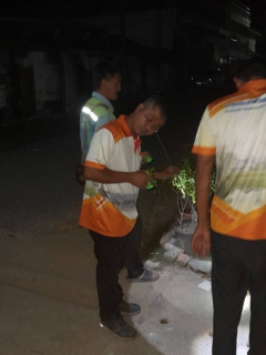 ไฟล์แนบ การประปาส่วนภูมิภาคสาขากาญจนดิษฐ์ ดำเนินการตรวจสอบ หาท่อแตกท่อรั่วบริเวณหน่วยบริการดอนสัก ตำบลดอนสัก อำเภอดอนสัก จังหวัดสุราษฎร์ธานี