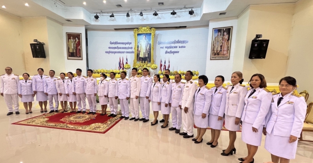 ไฟล์แนบ กปภ.สาขาชุมพร เข้าร่วมพิธีวางพานพุ่มดอกไม้สดถวายราชสักการะ  เนื่องในวันพระบิดาแห่งฝนหลวง ประจำปี 2566