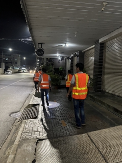 ไฟล์แนบ ร่วมด้วยช่วยกันลดน้ำสูญเสีย กปภ.สาขากำแพงเพชร ออกสำรวจหาท่อแตกรั่ว