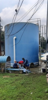 ไฟล์แนบ การประปาส่วนภูมิภาคสาขากาญจนดิษฐ์  ดำเนินการล้างถังกรองโมบายพร้อมเปลี่ยนทรายกรอง ณ.แม่ข่ายกาญจนดิษฐ์