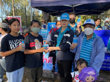 ไฟล์แนบ การประปาส่วนภูมิภาคสาขาฉะเชิงเทรา ให้บริการน้ำดื่มตราสัญลักษณ์ กปภ. จำนวน 1,200 ขวดเพื่อแจกจ่ายให้ประชาชน ที่มาต้อนรับขบวนแห่หลวงพ่อโสธรทางบก ประจำปี 2566