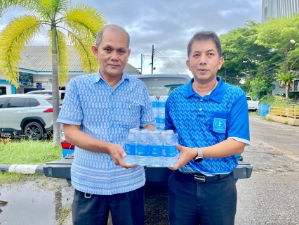 ไฟล์แนบ กปภ.สาขาสงขลา ร่วมสนับสนุนน้ำดื่มแก่เทศบาลเมืองเขารูปช้างจัดกิจกรรมวันชาติและวันพ่อแห่งชาติ ประจำปี พ.ศ.2566