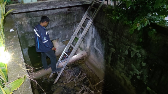 ไฟล์แนบ กปภ.สาขาคลองท่อม ลงพื้นที่วัดอัตราการไหลของน้ำ เพื่อสำรวจหาท่อแตกรั่ว 