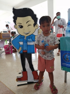 ไฟล์แนบ การประปาส่วนภูมิภาคสาขาท่าตะโก ร่วมสนับสนุนน้ำดื่มบรรจุขวด ตราสัญลักษณ์ กปภ. ร่วมบำเพ็ญกุศลอุทิศถวายพระราชมงคลวัชราจารย์ (พัฒน์ ปุญฺญกาโม)  ณ วัดธารทหาร (ห้วยด้วน) อำเภอหนองบัว จังหวัดนครสวรรค์