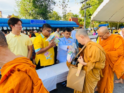 ไฟล์แนบ การประปาส่วนภูมิภาคสาขากระบี่ พร้อมใจกันทำบุญตักบาตรถวายพระราชกุศลแด่พระบาทสมเด็จพระบรมชนกาธิเบศร มหาภูมิพลอดุลยเดชมหาราช บรมนาถบพิตรด้วยสำนึกในพระมหากรุณาธิคุณ เนื่องในวันคล้ายวันพระบรมราชสมภพ วันชาติและวันพ่อแห่งชาติ 5 ธันวาคม 